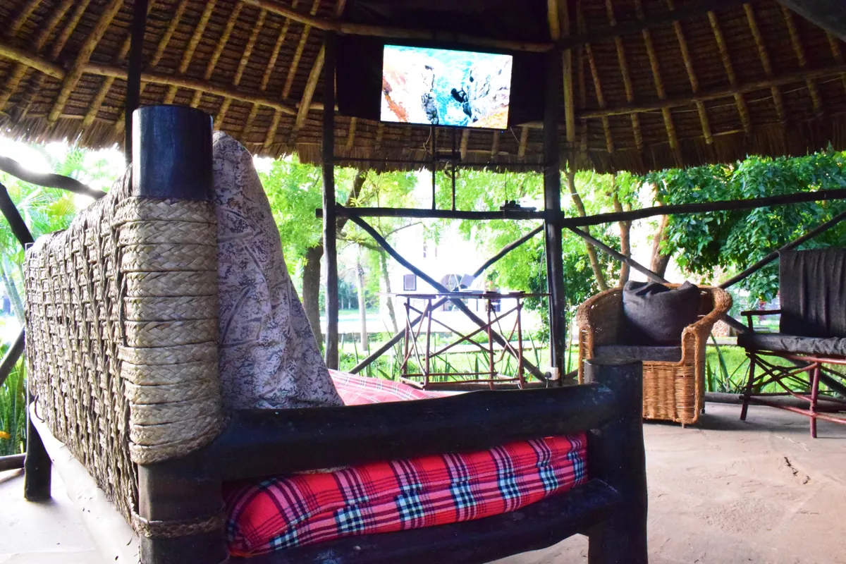 Gazebo in the tropical gardens at Raquel's Bliss
